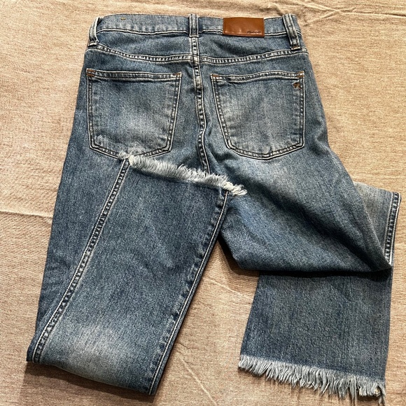 Madewell Petite Cali Demi-Boot Jeans in Comfort Stretch: Eco Edition - Picture 6 of 13